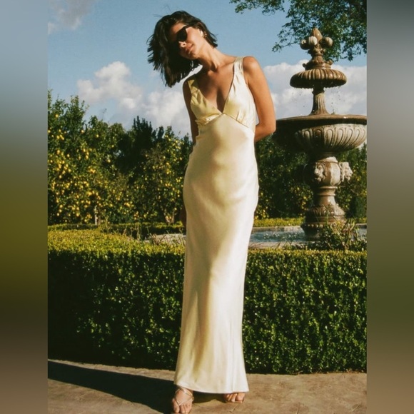 NWT Rumored Sunset Strip Maxi Dress Elegant Cream Satin Sleeveless V Neck Small - Picture 1 of 15